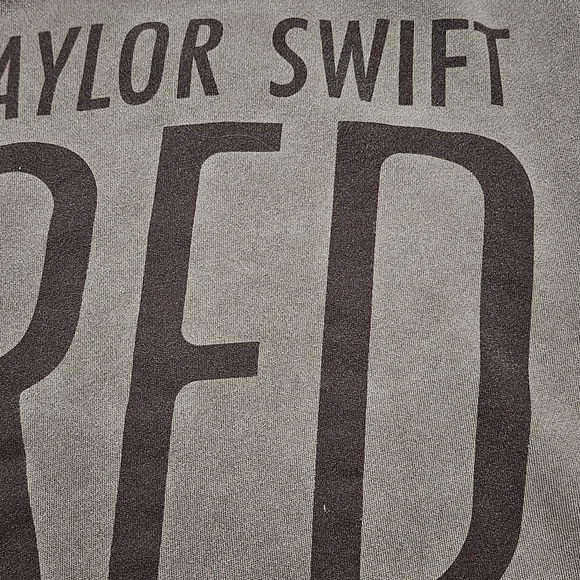 RED (Taylor's Version) Urban Outfitters Crewneck - Picture 10 of 16